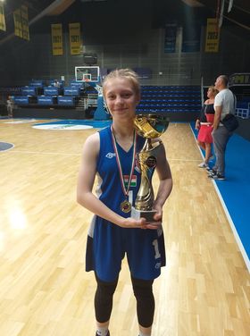 Országos bajnok Koós Lara U14-es kosárlabdázó